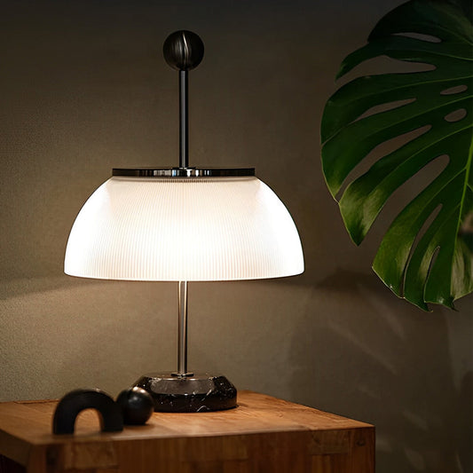 Lampa stołowa szklana żebrowana czarna podstawa