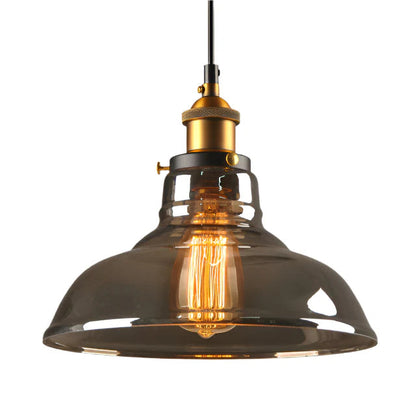 Industrialna lampa wisząca retro — klosz z dymionego szkła, złote wykończenie | Norivo Norivo