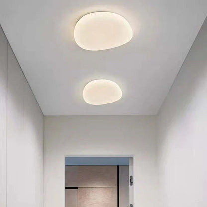 Organiczna lampa sufitowa LED — naturalny kształt kamienia, 4 rozmiary | Norivo Norivo