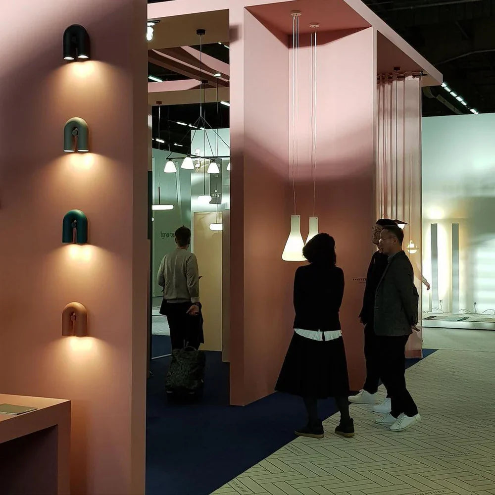Nowoczesna lampa ścienna LED w kształcie łuku — designerski kinkiet, 4 kolory | Norivo Norivo