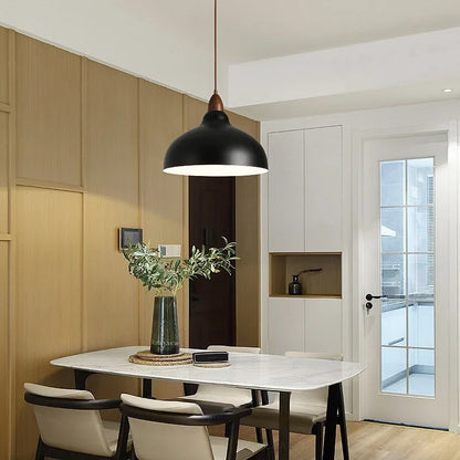 Lampa wisząca z drewnianym akcentem — minimalistyczny design | Norivo Norivo