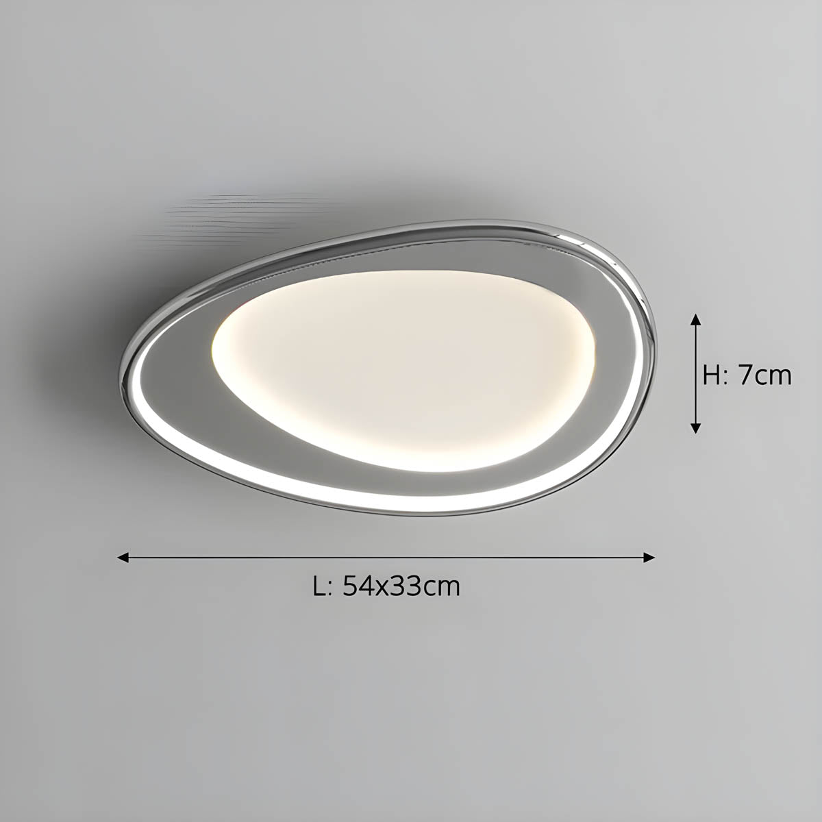 Lampa sufitowa RIPPLE — designerskie oświetlenie z efektem fal, chrom lub biały | Norivo Norivo