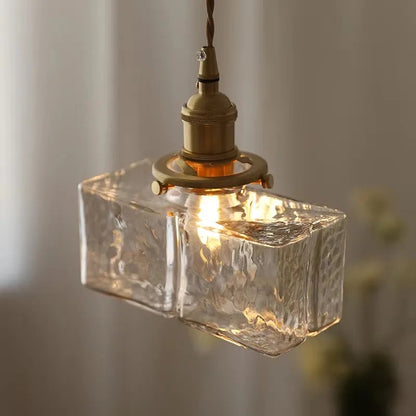Vintage szklana lampa wisząca z mosiężnym wykończeniem — 3 kształty | Norivo Norivo