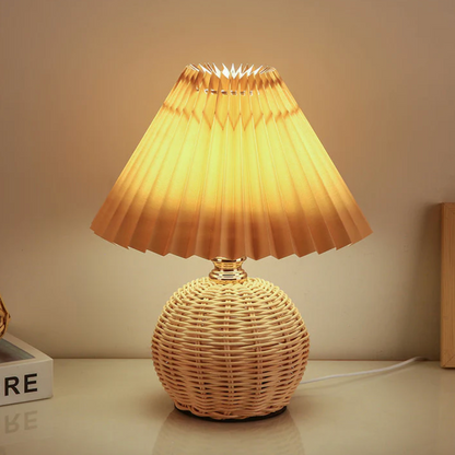 Lampka stołowa z plecioną podstawą — boho, plisowany abażur, 7 kolorów | Norivo Norivo