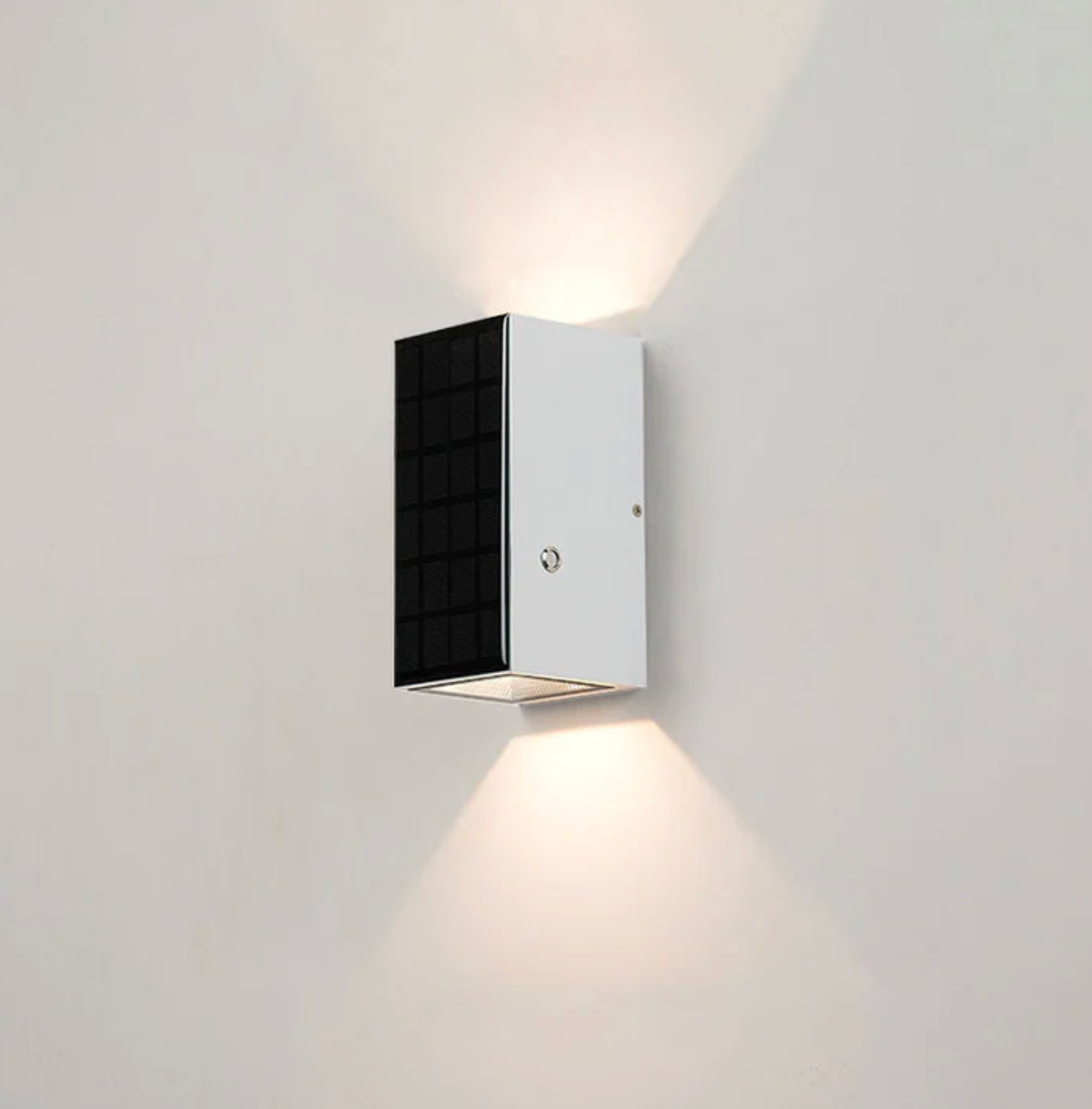 Solarna lampa ścienna LED góra-dół — kinkiet elewacyjny zewnętrzny, 2 rozmiary | Norivo Norivo