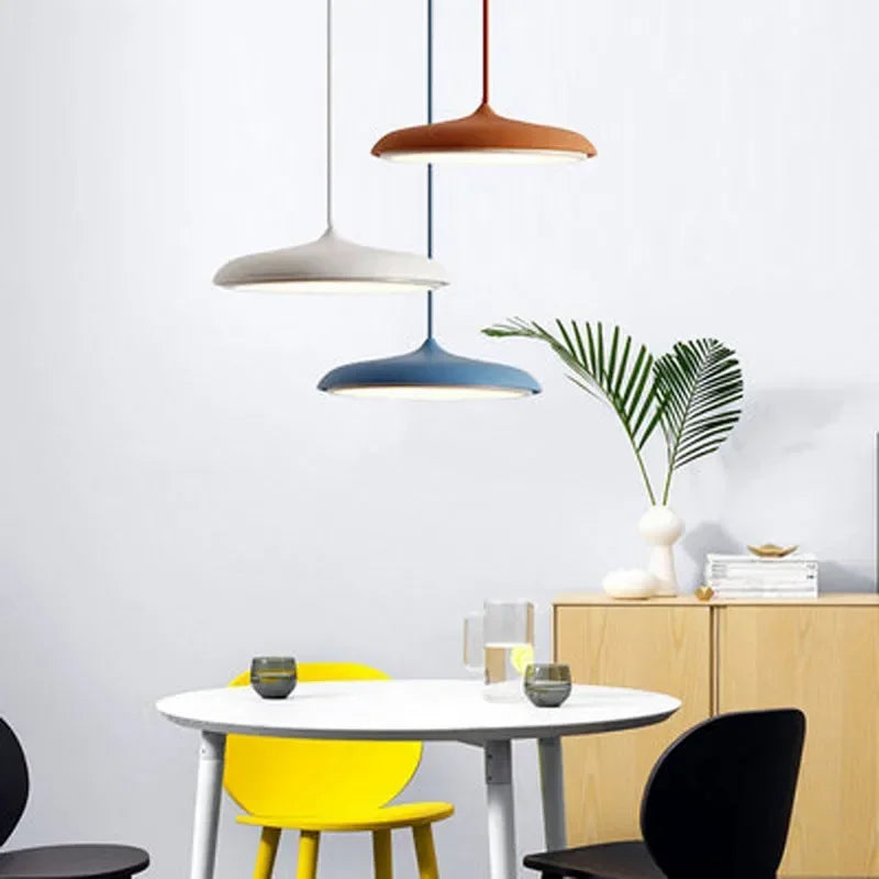 Lampa wisząca LED ultracienki klosz — designerska | Norivo Norivo