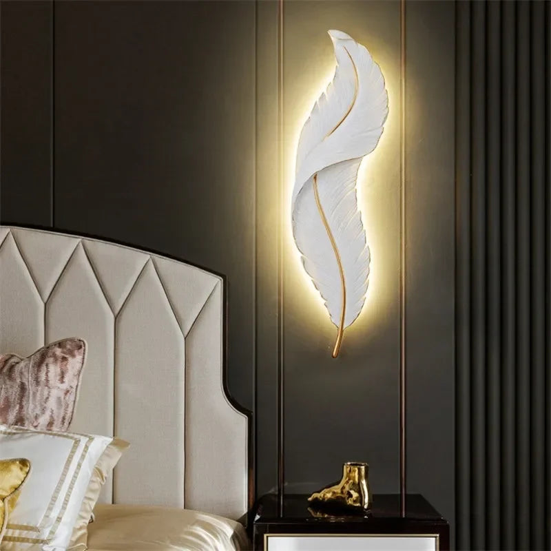 Kinkiet w kształcie pióra — subtelna elegancja i nastrojowe światło LED | Norivo Norivo