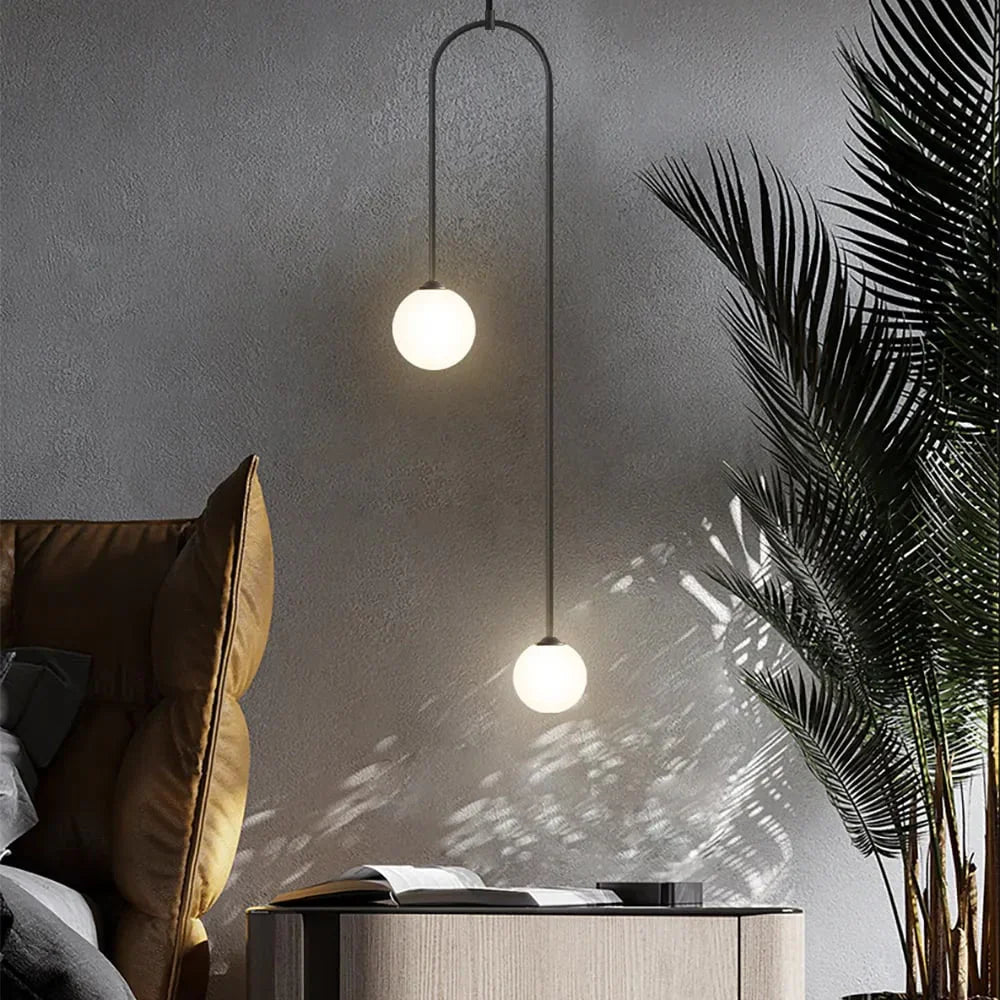 Lampa wisząca LED z kulistymi kloszami — minimalistyczny design | Norivo Norivo