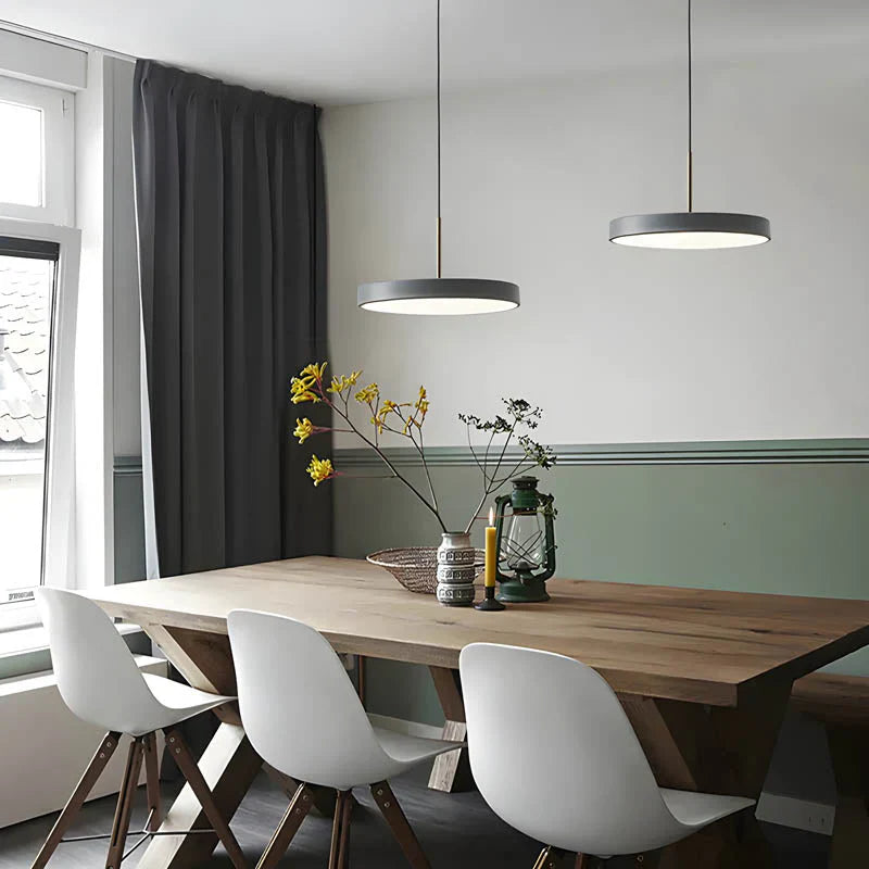 Okrągła lampa wisząca LED — jadalnia i salon | Norivo Norivo