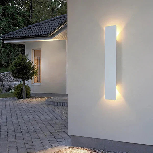 Zewnętrzna lampa elewacyjna LED — kinkiet góra/dół, wodoodporny, 4 rozmiary | Norivo Norivo