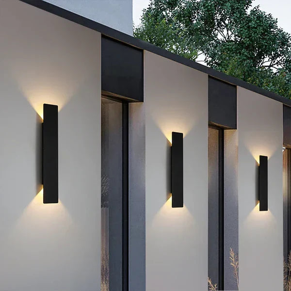 Zewnętrzna lampa elewacyjna LED — kinkiet góra/dół, wodoodporny, 4 rozmiary | Norivo Norivo