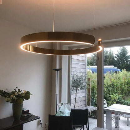Nowoczesny żyrandol LED w kształcie pierścienia — 4 kolory, 3 rozmiary | Norivo Norivo