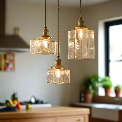 Vintage szklana lampa wisząca z mosiężnym wykończeniem — 3 kształty | Norivo Norivo