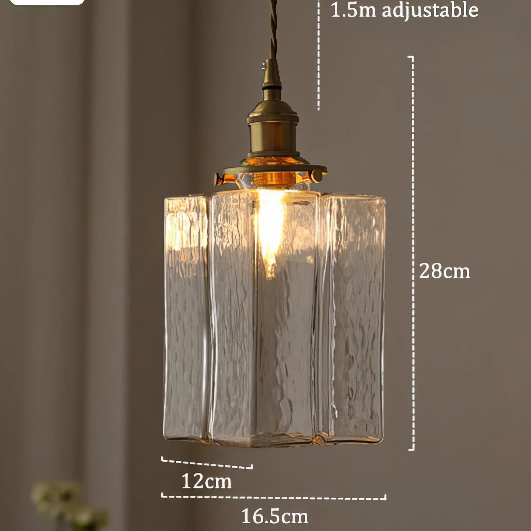 Vintage szklana lampa wisząca z mosiężnym wykończeniem — 3 kształty | Norivo Norivo